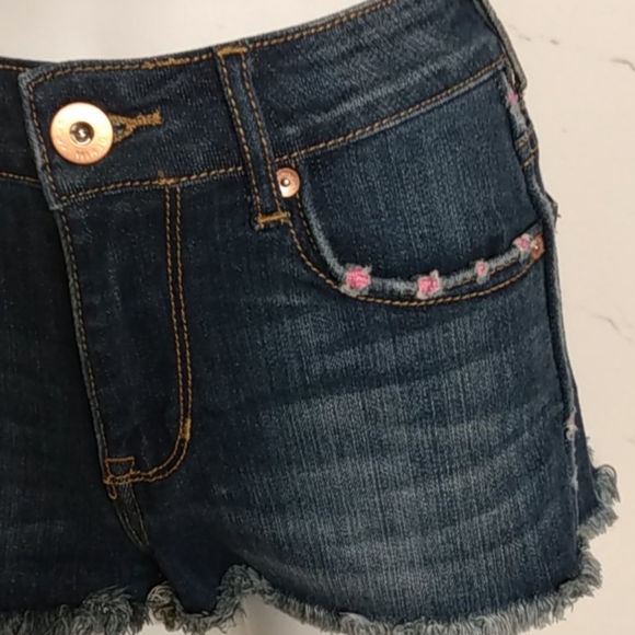 Bullhead Brand High Rise Raw Hem Jean Short Shorts - Picture 2 of 14